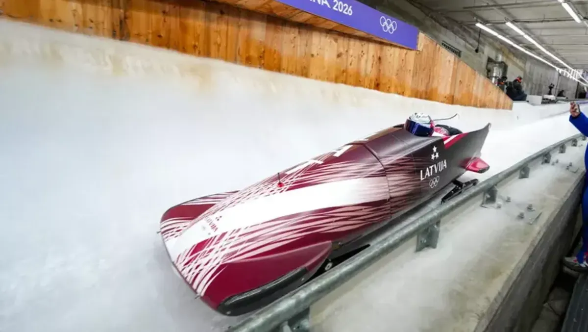 Incidente nelle prove di bob a Milano-Cortina: ematoma cerebrale per un pilota - 