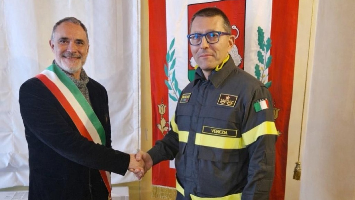 Portogruaro, il Sindaco incontra il nuovo comandante dei pompieri di Venezia - 