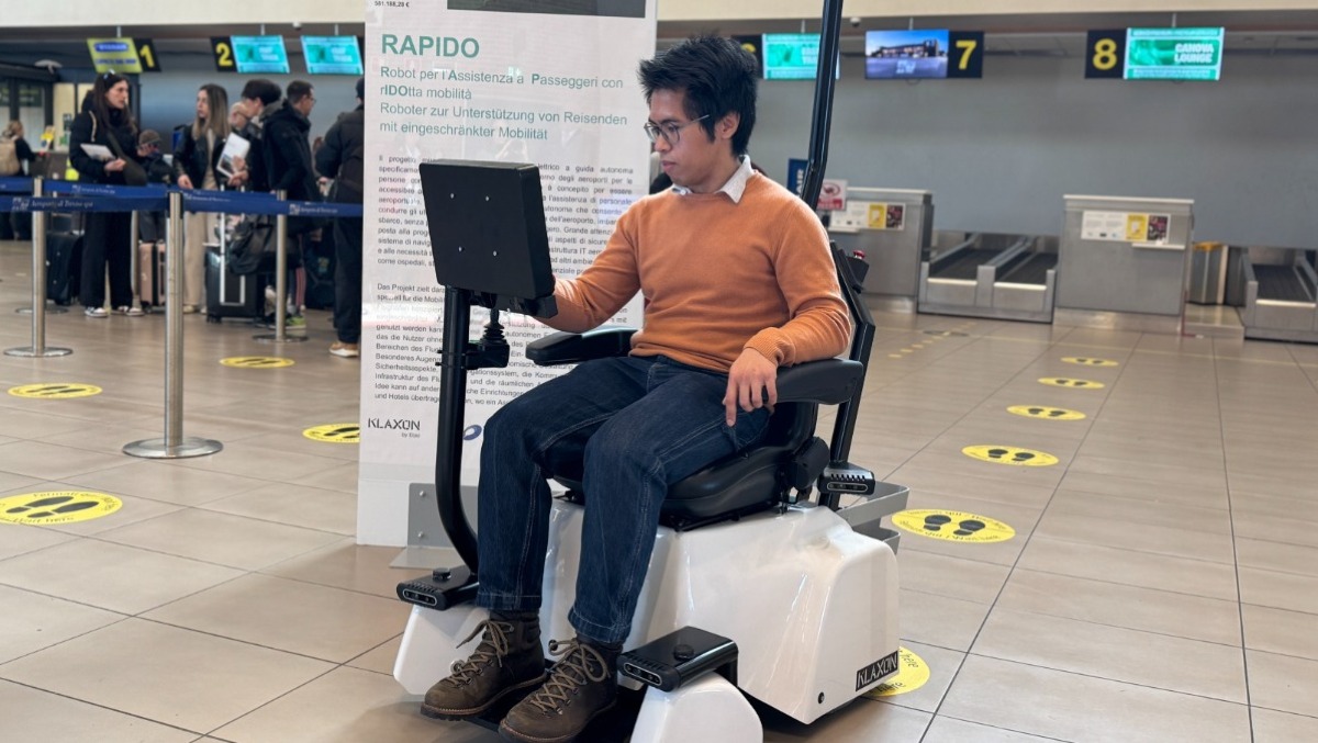 Aeroporto Canova, debutta RAPIDO: il robot elettrico che accompagna i passeggeri al gate - 