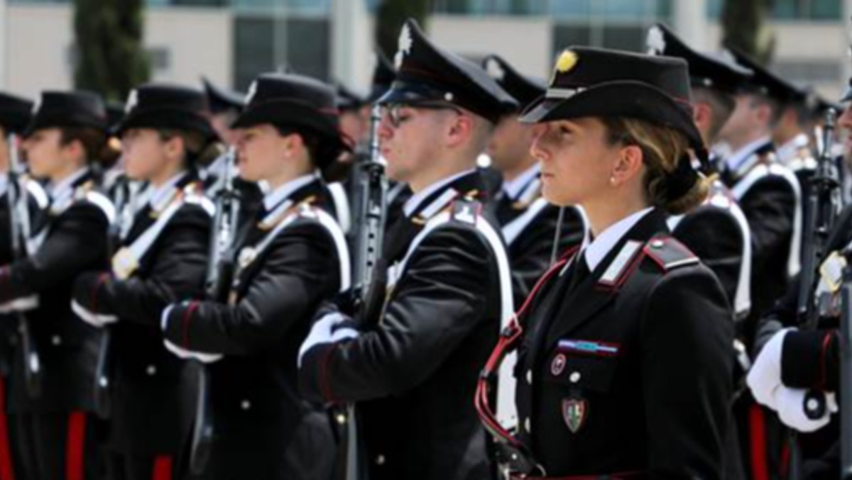 Arma dei Carabinieri, al via il concorso per 898 Allievi Marescialli: come candidarsi - 
