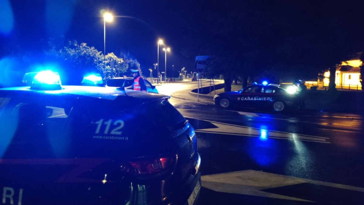 Bivaccavano all'ex Cavarzerani senza autorizzazione: denunciati 12 stranieri - 