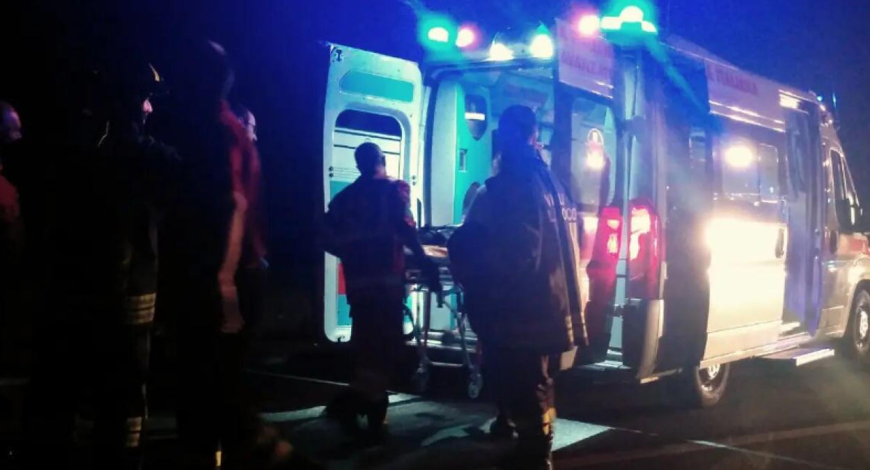 Ragazzo di 17 anni investito sul marciapiede: è in condizioni disperate - 