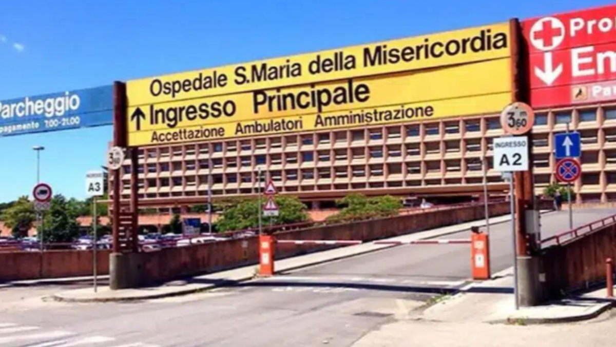 Incendio all'ospedale di Udine: piano del padiglione invaso dal fumo - 