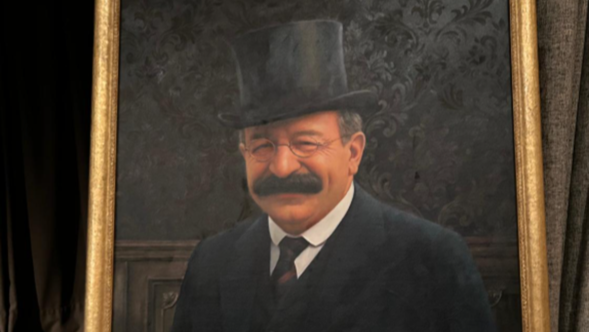 Gorizia, il ritratto del sindaco Antonio Bonne entra nella galleria del Municipio - 