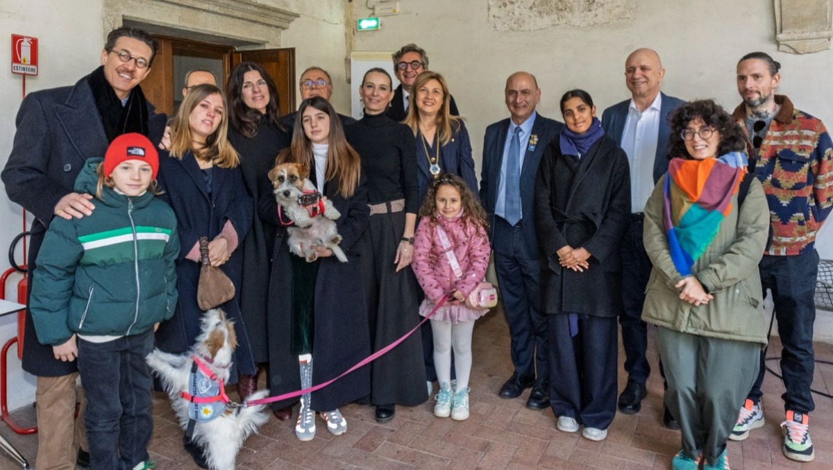 Treviso, donato un cane allerta diabete a una famiglia: che capacità ha - 