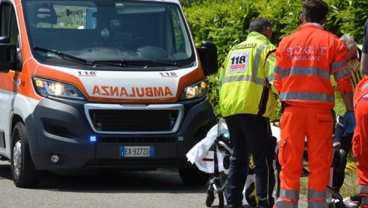 Dramma sulle strade: ciclista travolto e ucciso da un furgone - 