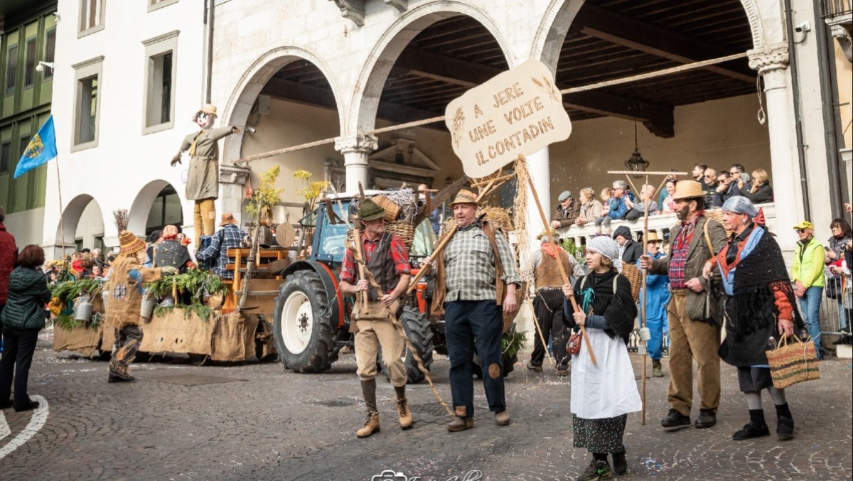 Carnevale a Gemona 2026, torna la grande sfilata nel centro storico - 