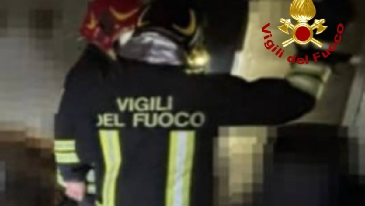  Incendio in abitazione, una donna perde la vita - 