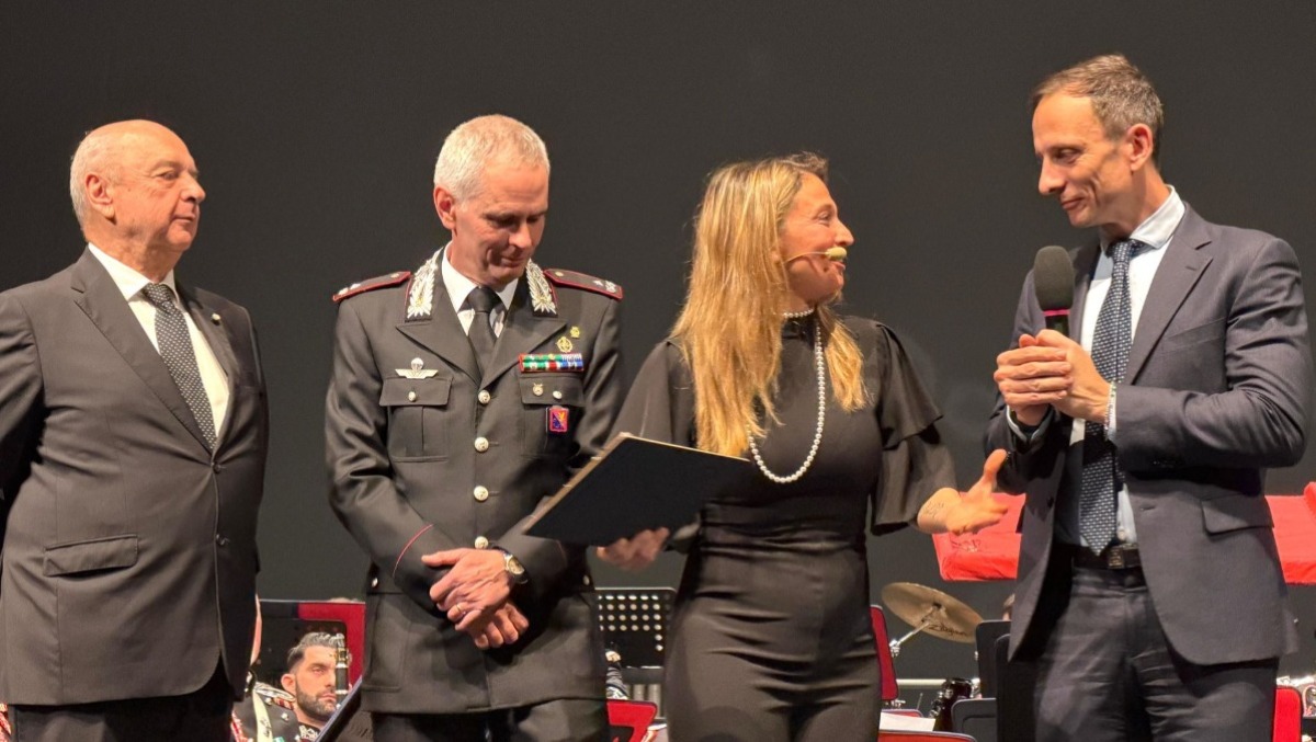 La Banda dell’Arma incanta il Rossetti, Fedriga: "vicini alle Forze dell’Ordine" - 