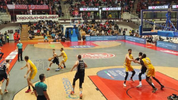 Esecuzione al PalaRubini, Trieste surclassata da Gran Canaria