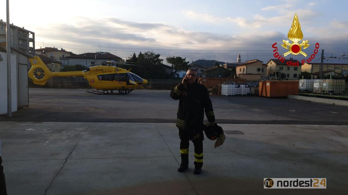 Incidente in cantiere, operaio colpito in testa da un profilato metallico: elitrasportato - 