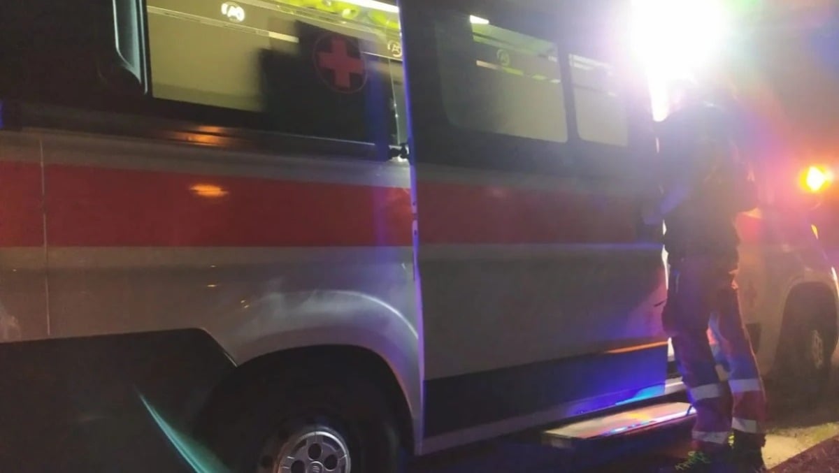 Tragedia sul lavoro nella notte: donna investita e uccisa da un camion - 