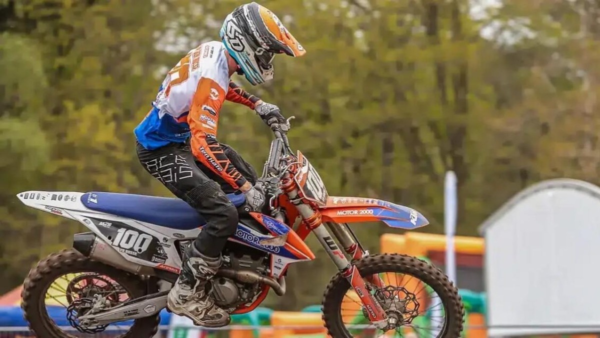 Malore fatale sulla pista di motocross in Friuli: morto un uomo - 