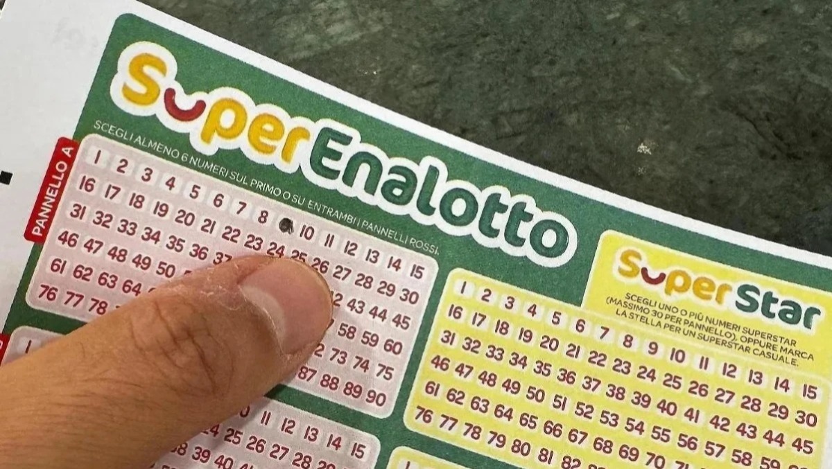 SuperEnalotto, la fortuna bussa in laguna: centrato un "5", ecco quanto vale - 
