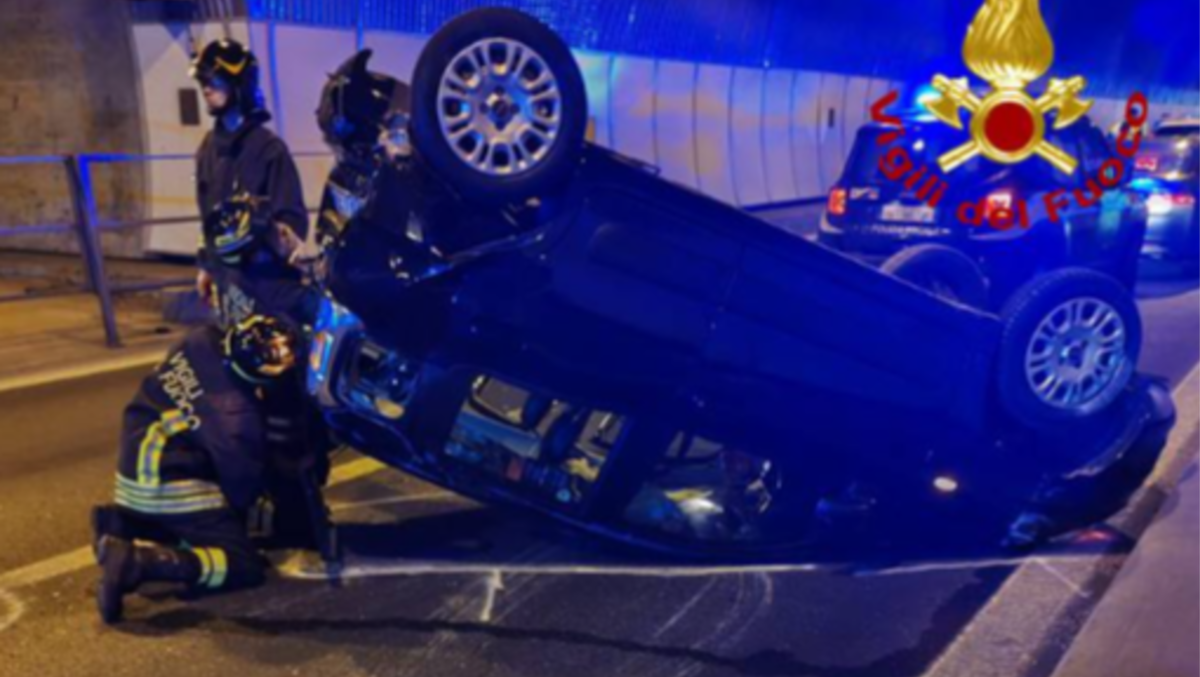 Incidente stradale sulla tangenziale: un conducente estratto | VIDEO - 