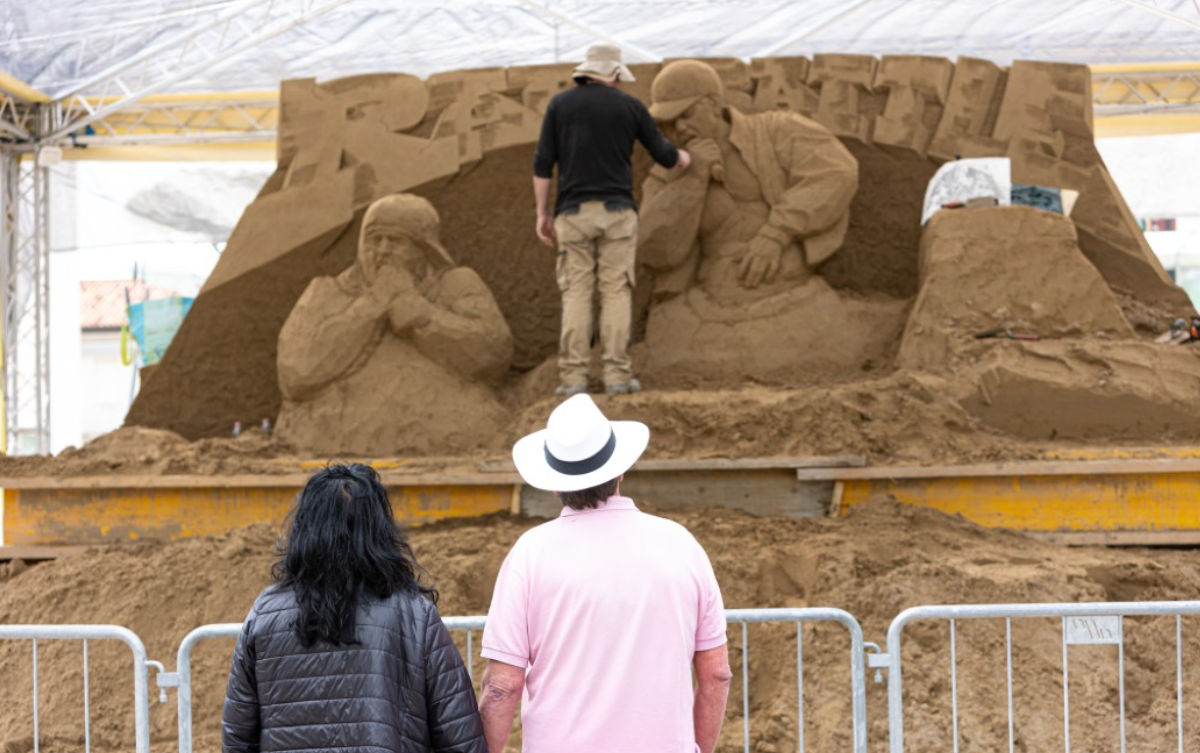Jesolo inaugura “The power of change”: la magia delle sculture di sabbia - 