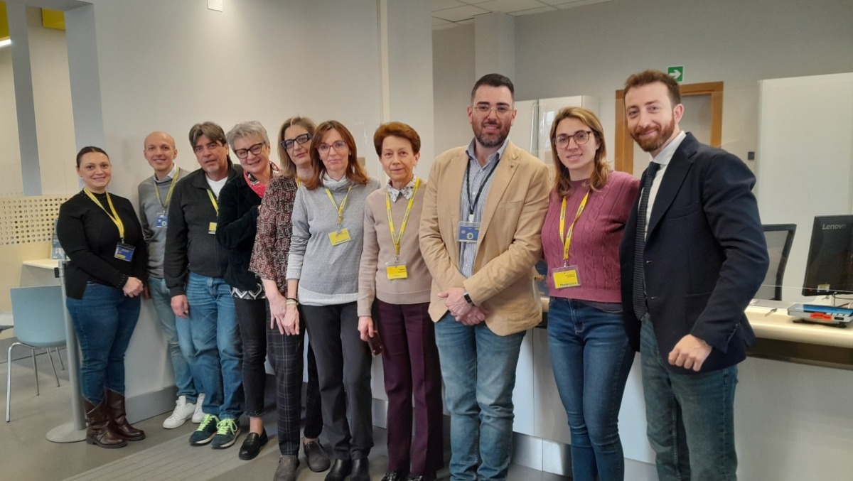 260 richieste di passaporto negli uffici postali udinesi: è boom a Latisana