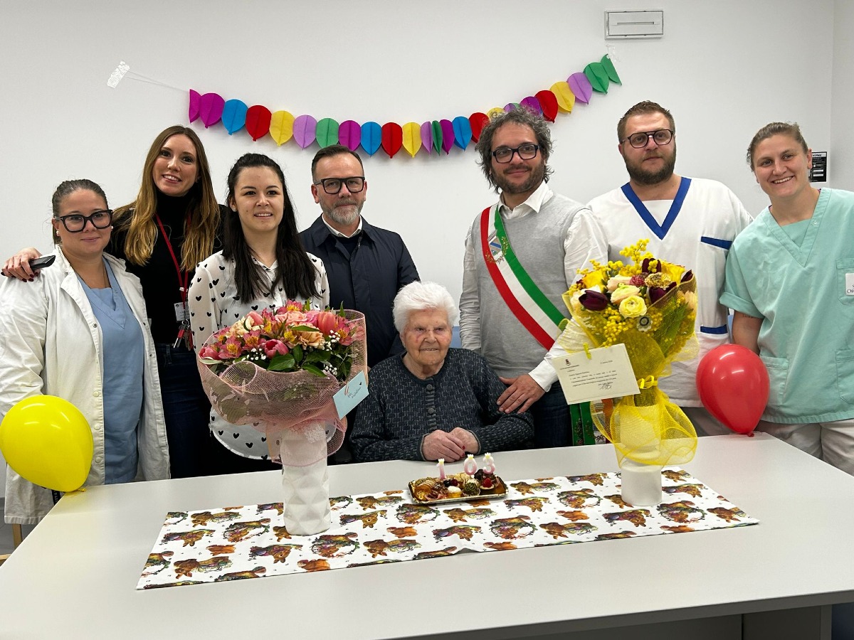 Nonna Natalina spegne 103 candeline: grande festa a Cinto Caomaggiore - 