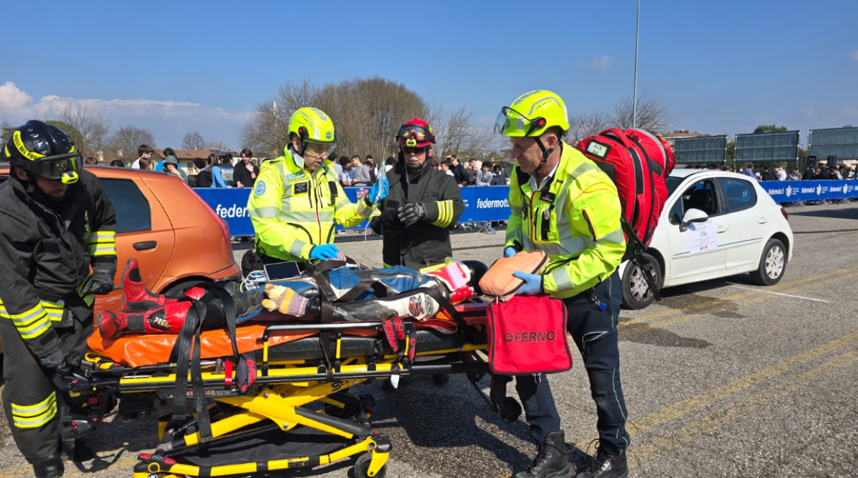 Treviso, studenti sul campo: crash test e simulazioni per imparare a guidare sicuri | FOTO - 