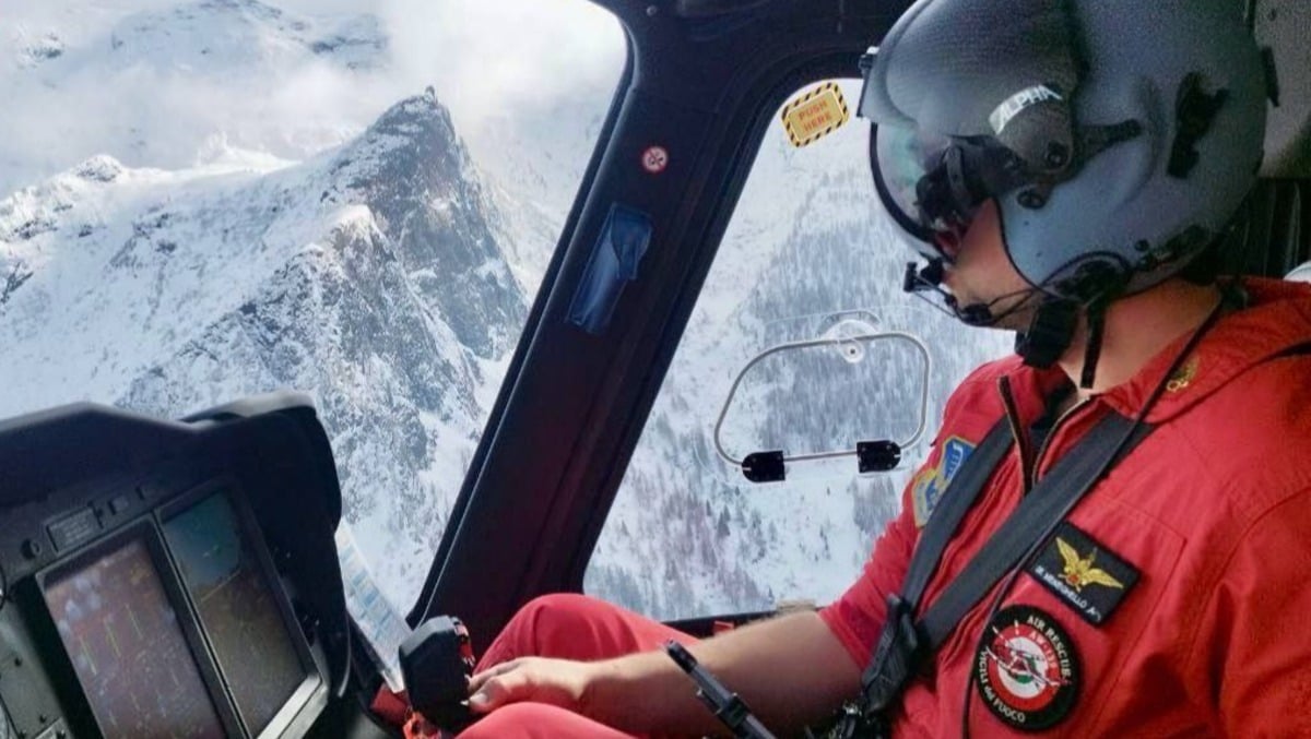 Escursionisti bloccati dalla neve: recuperati con l’elicottero dei Vigili del fuoco | FOTO - 