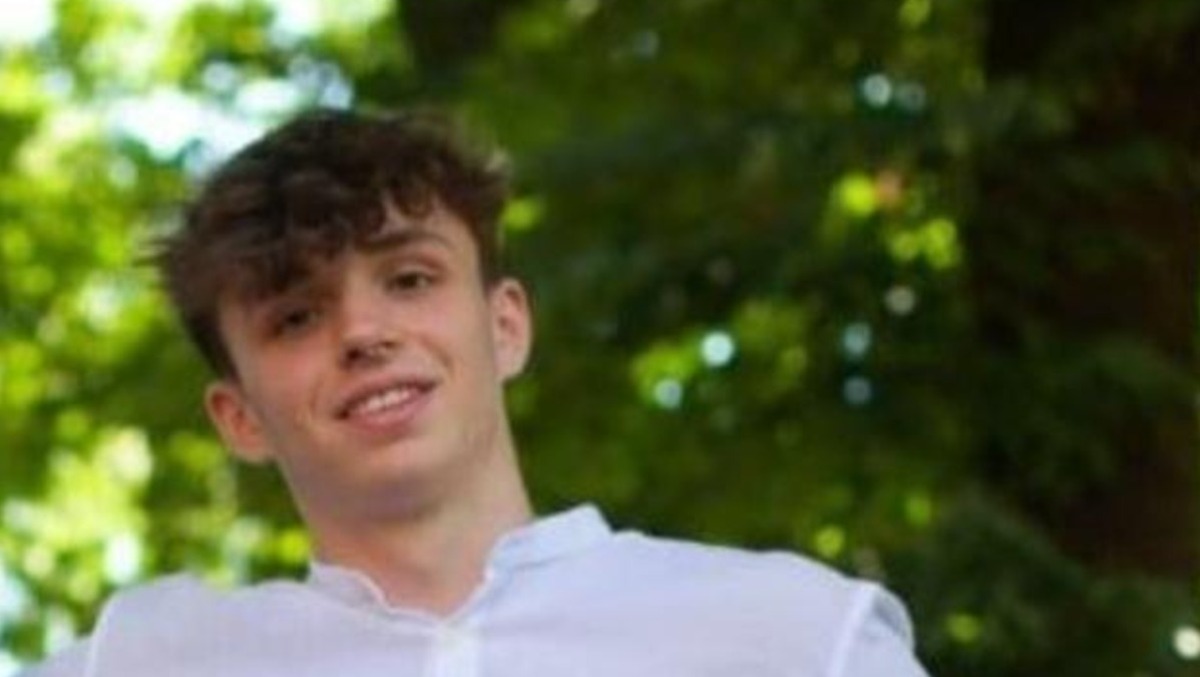 Morì a 18 anni dopo un allenamento di boxe, patteggiano in 3: chi ha sferrato il pugno fatale? - 