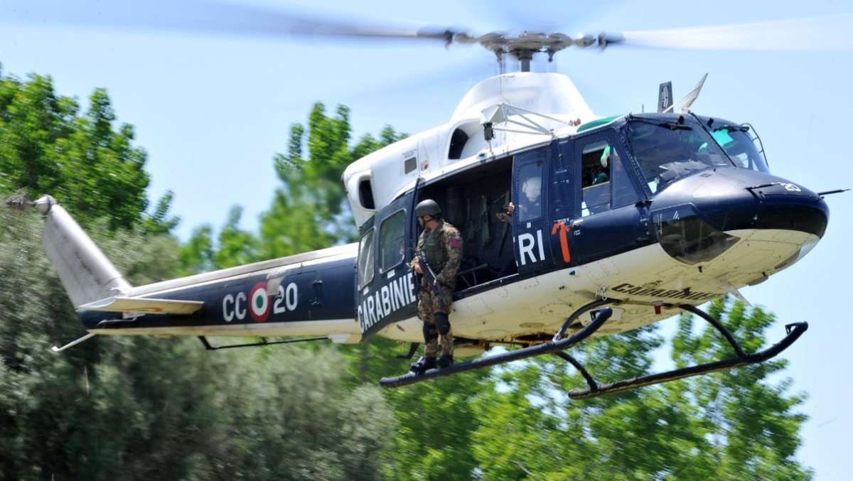 Ruba in un negozio e fugge, fermato grazie all'intervento "dall'alto": cos'è successo - 