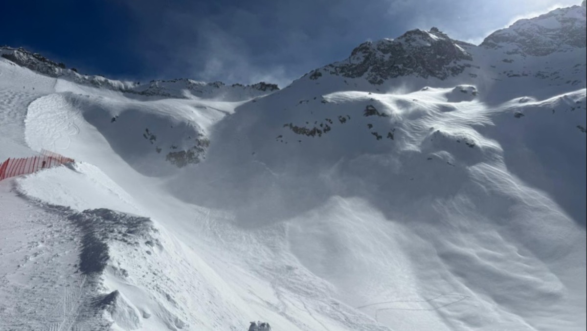 Travolto dalla valanga e sepolto: elitrasportato giovanissimo sciatore | FOTO - 