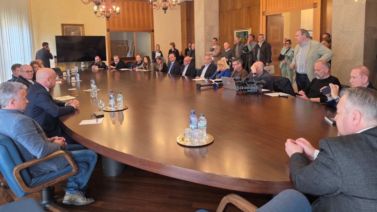 Idrovolante WF-X al Duca d'Aosta di Gorizia, Bernardis: «Opportunità industriale internazionale» - 