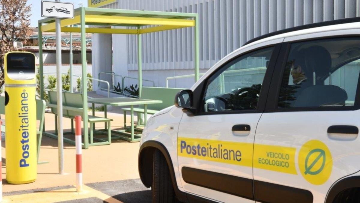 Colonnine elettriche, Poste accelera: già 2.600 installazioni in Italia, ben 20 in FVG | VIDEO - 