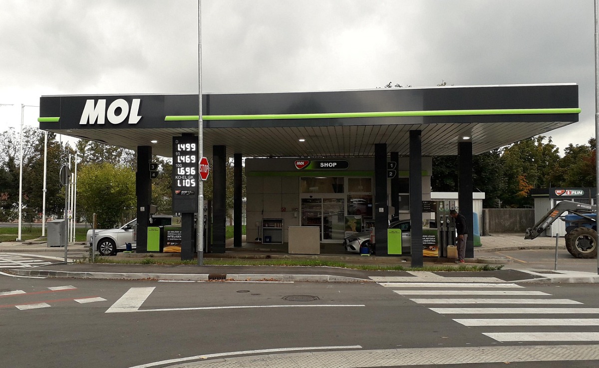 Il pieno di Slovenia? Scatta il razionamento: «limite di 30 litri per rifornimento» - 