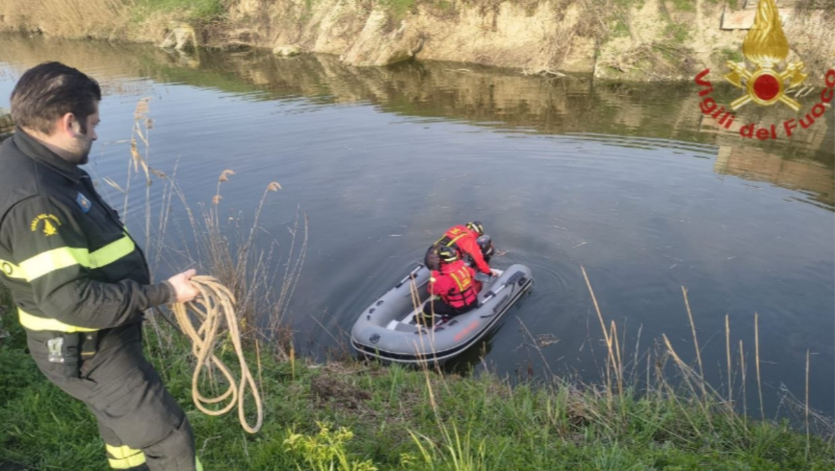 Trovato senza vita nelle acque del canale dopo le ricerche | FOTO - 