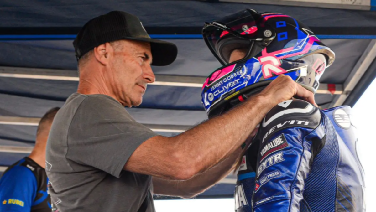 Precipita dalla scala mentre tinteggia una parete: Alessandro Dal Zotto in condizioni disperate - Alessandro Dal Zotto, padre della pilota Denise Dal Zotto