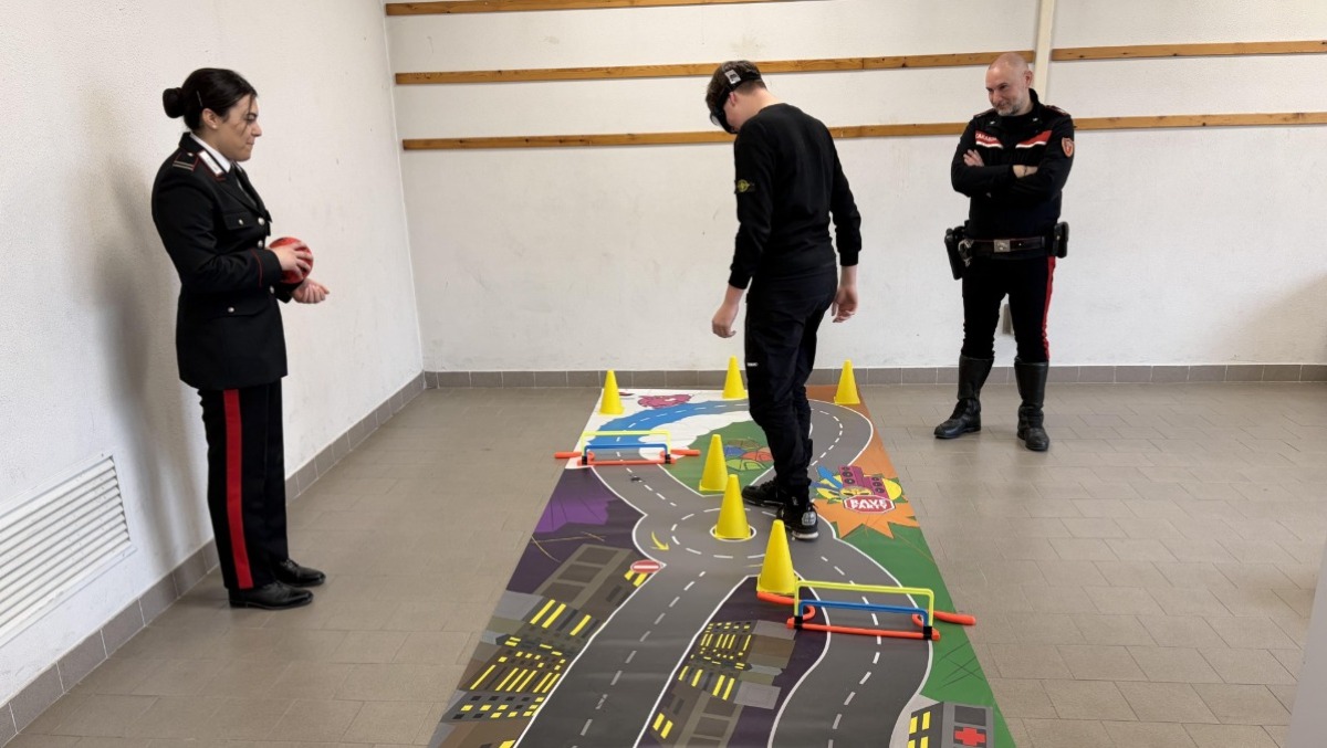 Pordenone, i Carabinieri in cattedra: studenti a lezione di sicurezza stradale - 