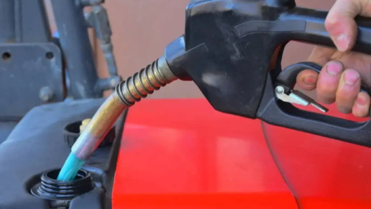 Migliaia di litri di carburante rubati: smantellata banda hi-tech, ecco come agiva - 