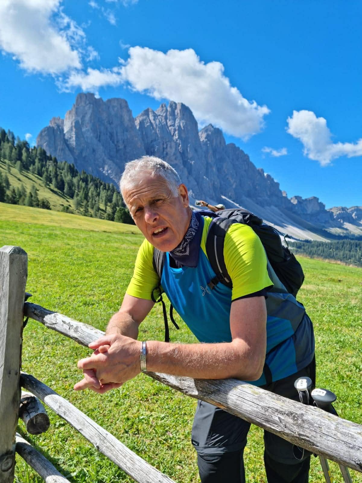 Malore fatale durante l'escursione: Luigi muore tra le braccia degli amici - 