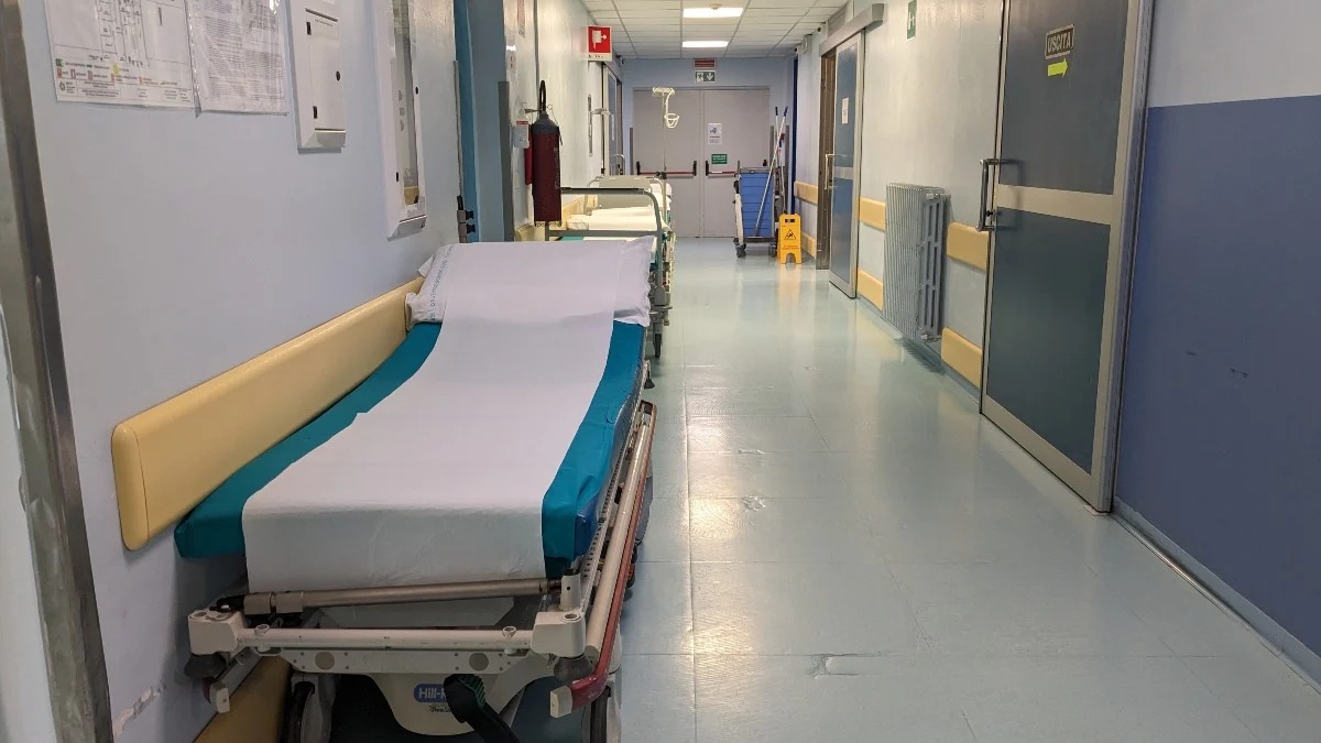 Follia al pronto soccorso: vigilante morso da un paziente - 