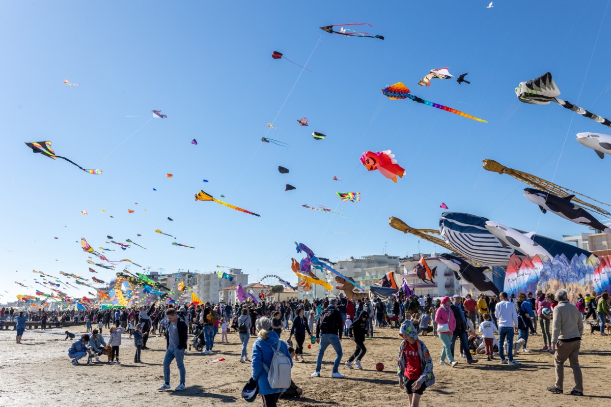 Jesolo, torna il Beach & Kite Festival: oltre 2 km di magia sul litorale | VIDEO - 