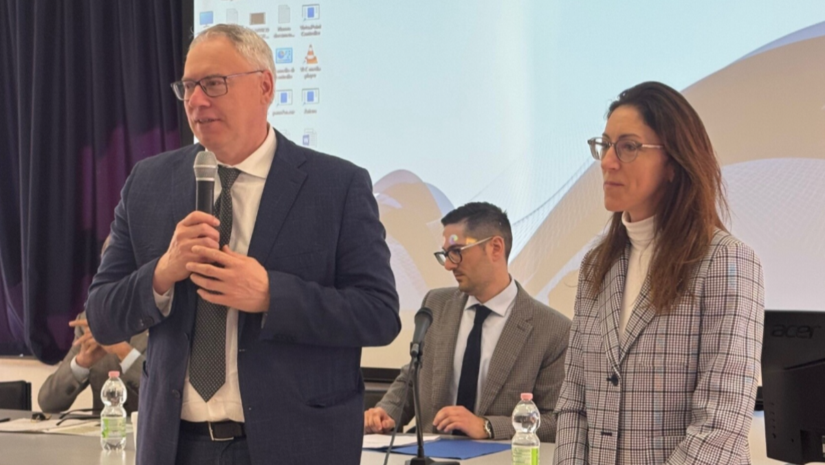 Dantedì a Latisana: il liceo Isis Mattei celebra Dante tra giovani e volontari - 