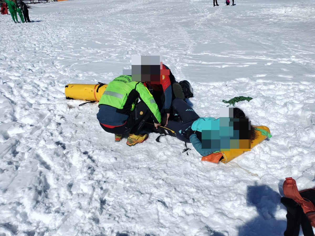 Cadute sulla neve e sugli sci in Friuli: doppio intervento di emergenza in montagna - 