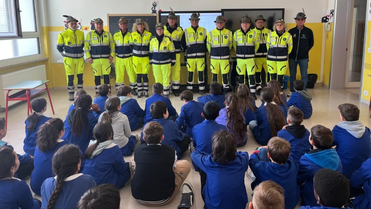 Protezione civile tra i banchi: a Farra di Soligo studenti protagonisti della prevenzione - 
