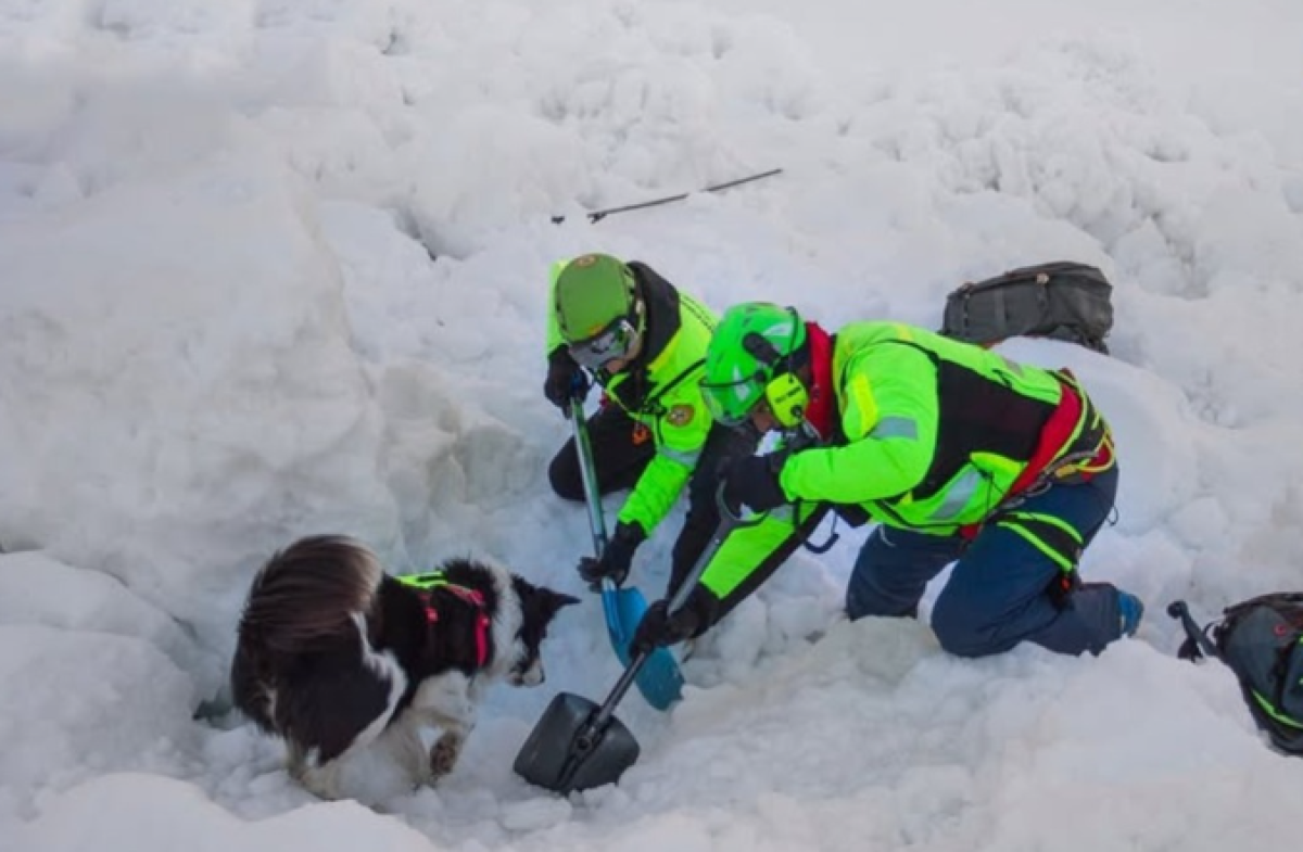 Ancora una tragedia in montagna: valanga travolge due sciatori, morto un 41enne - 