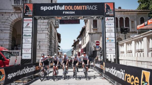 Sportful Dolomiti Race 2026, boom di iscrizioni: oltre 2500 ciclisti da tutto il mondo