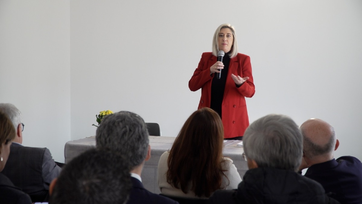 assessore regionale alle Infrastrutture e territorio Cristina Amirante