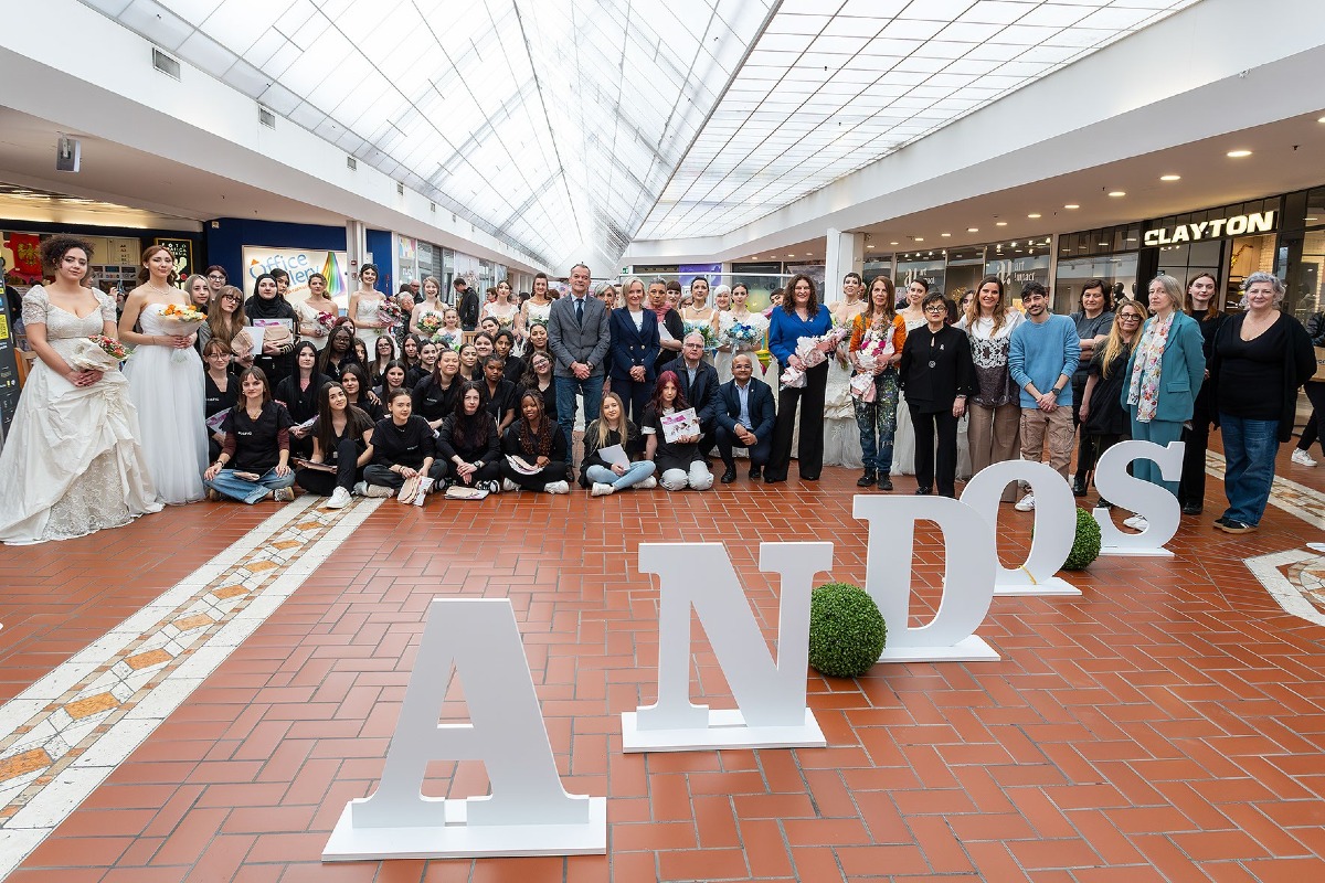 sfilata ANDOS "Abiti da sogno in passerella"