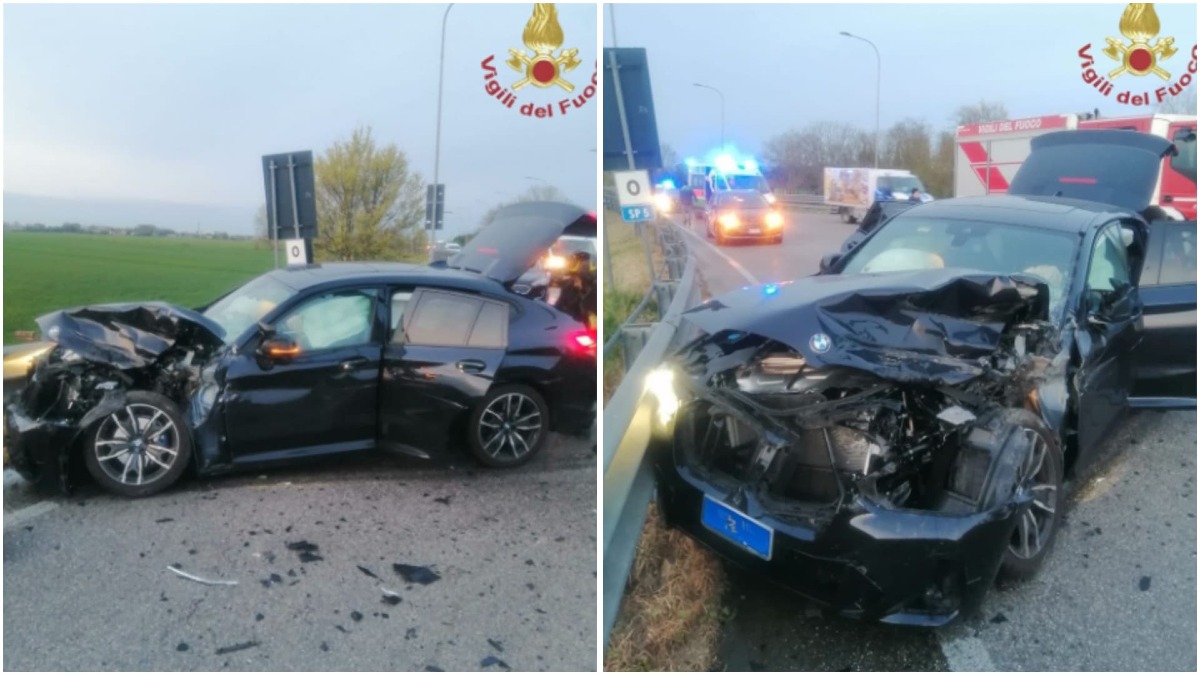 Schianto alla rotonda sulla statale: traffico in tilt | FOTO - 