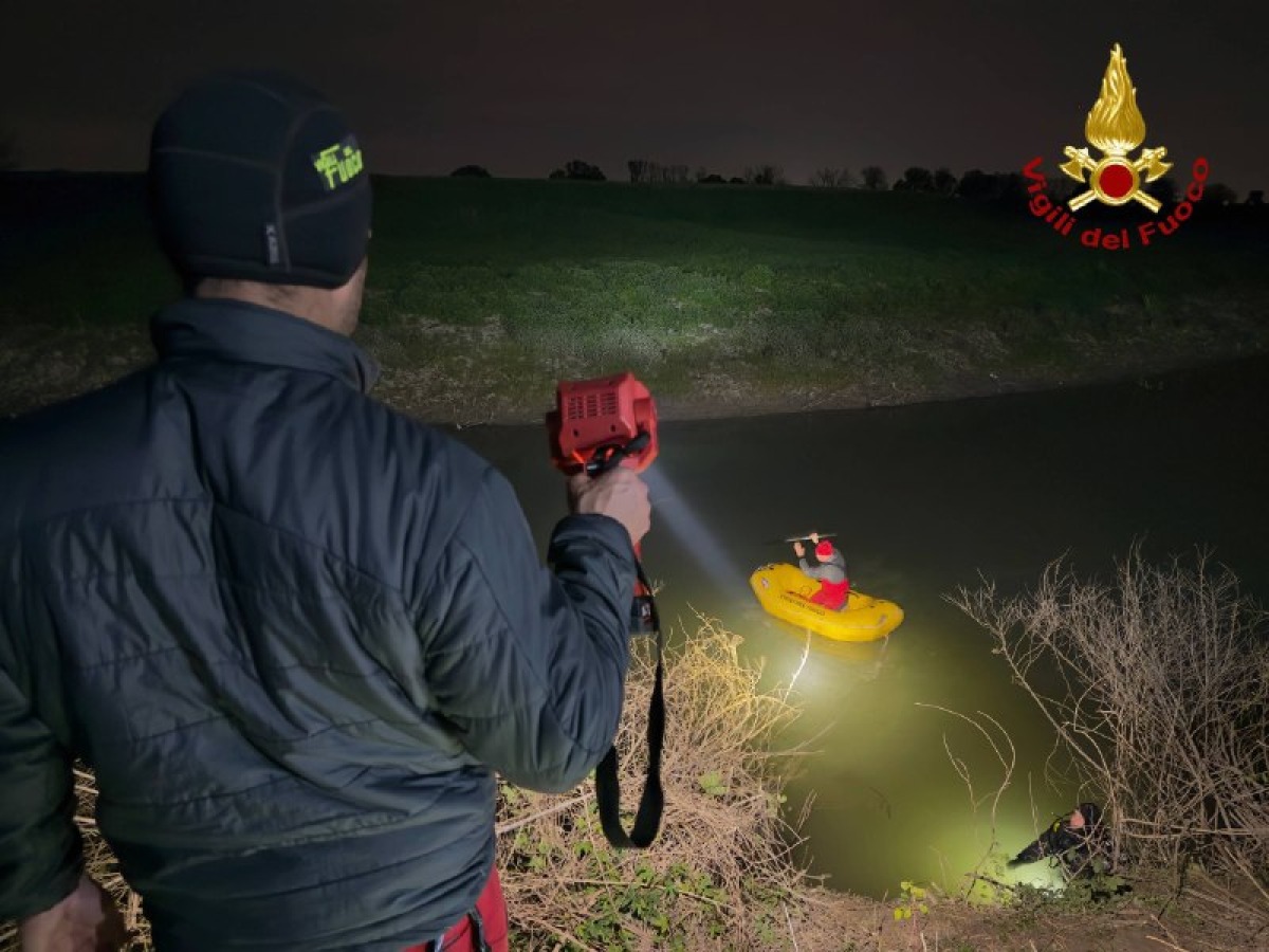 Si reca nei pressi del canale e scompare nel nulla: scattano le ricerche a tappeto | VIDEO - 