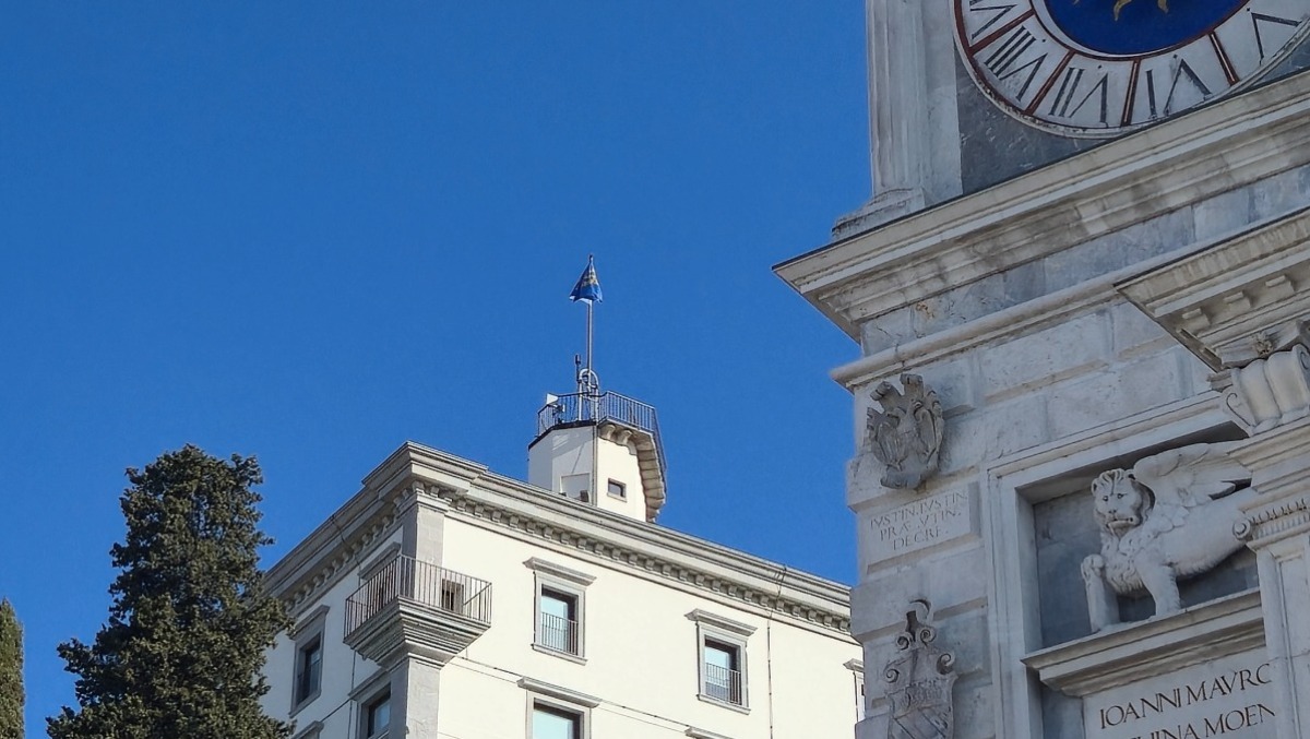 Fieste de Patrie dal Friûl: bandiera issata sul Castello, al via le celebrazioni - 
