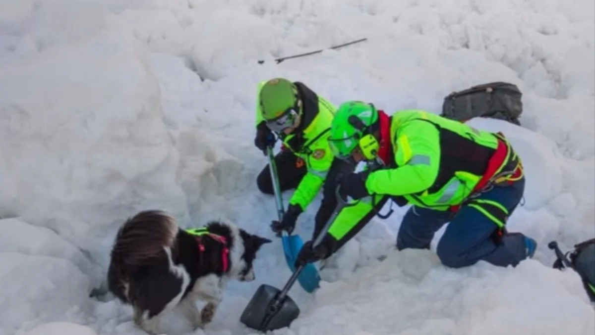 Fine delle speranze: scialpinista trovato senza vita sotto la neve - 