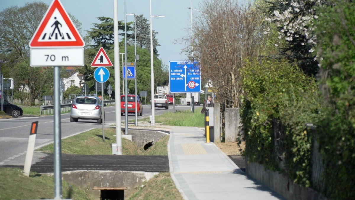 San Lorenzo Isontino, nuovo marciapiede sicuro e accessibile lungo la SR56 - 