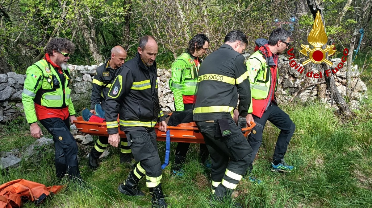 Scomparso da ieri sera: ritrovato dopo una notte di ricerche | FOTO - Le immagini del recupero